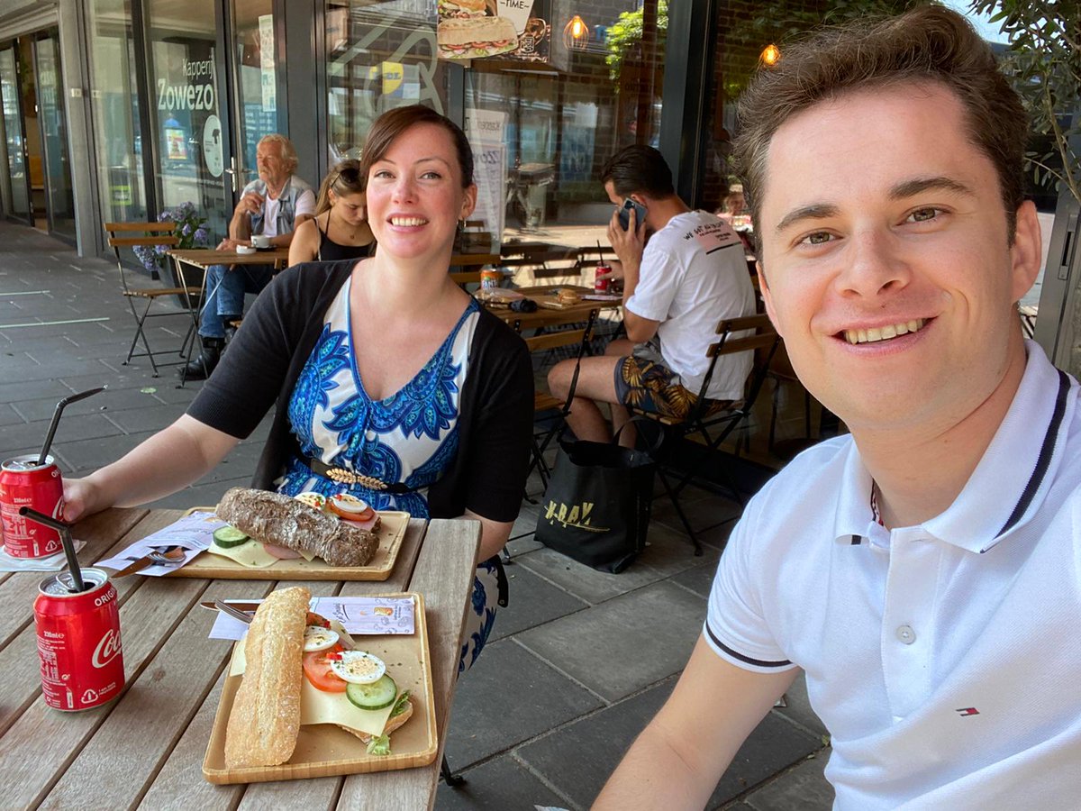 LindaCDA's tweet photo. Remco&amp;Linda coming to a winkelcentrum near you 😉 nu we weer een beetje veilig op pad kunnen praten we iedere week met bewoners en ondernemers over de winkelcentra in Eindhoven. Bijzondere ontmoetingen en de verhalen van mensen is wat het raadswerk zo mooi maakt. https://t.co/znMPw0zEje
