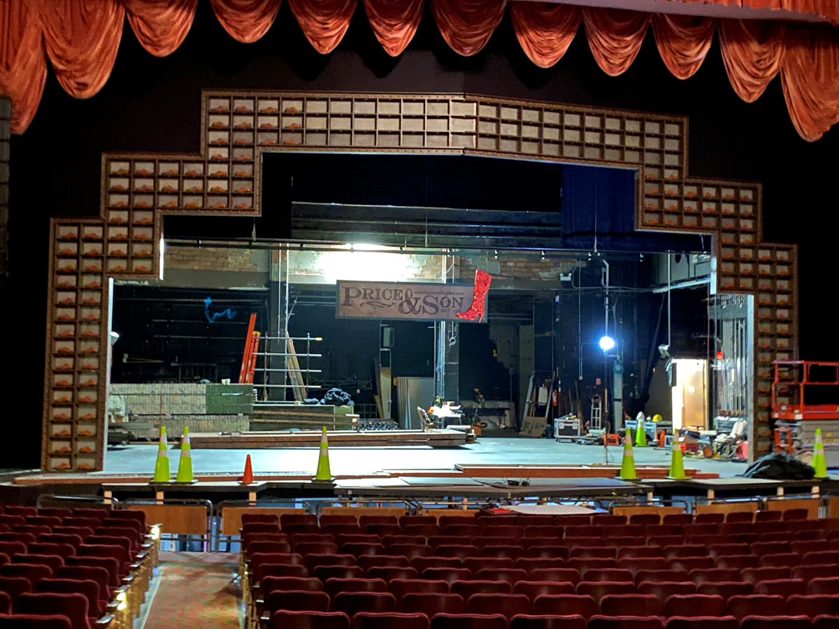 ParamountAurora's tweet photo. Our crews have loaded in the false proscenium for Kinky Boots. The proscenium is comprised of cubby holes that will hold shoes. A total of 200 shoes will be in this proscenium. π #ParamountKinkyBoots #BuiltInAurora https://t.co/rEmRGvVOwC