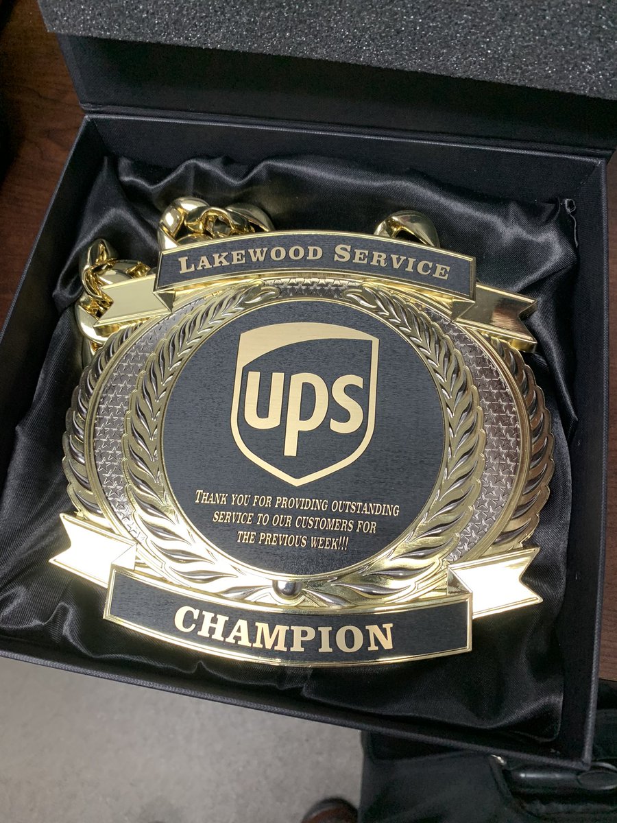 Lakewood center recognized one of their drivers for being the Lakewood Service Champion this week. Awarded to those who provide outstanding service to our customers! <a href="/VinnyMUPSer/">Vinny Manuel</a> <a href="/ExperienceUPS/">Experience UPS</a>