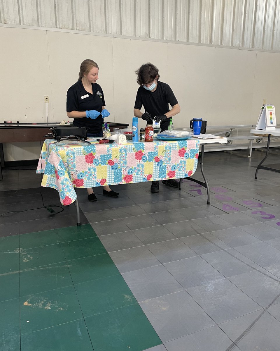 getreal24FS's tweet photo. Our kids at GetReal24 enjoyed cooking classes with Ms. Chelsea this past week! #LifeSkills https://t.co/TGIik6nNib