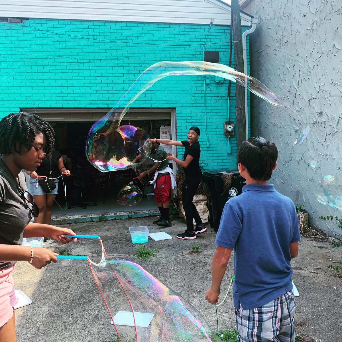 CentralLouisvi2's tweet photo. Meyzeek CLASP students had so much fun yesterday at STEAM Exchange playing with these epic bubbles, homemade crossbows and experimenting with cyanotype prints by exposing special sun light sensitive paper to the sun! #youthdevelopment #scienceisfun #communitycollaboration https://t.co/zmQpshtMek