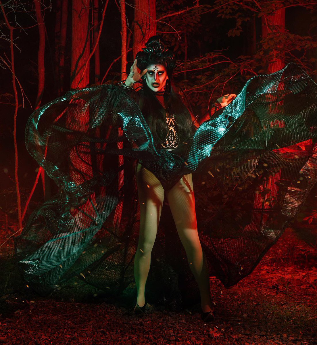 janjanjan's tweet image. As a wise woman once said, “Boo”.