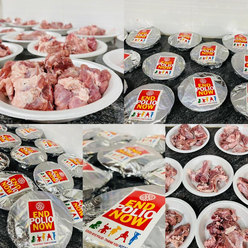 alibasitjatoi's tweet image. RAC Desert Hawks Hyderabad celebrated Eid Al Adha by hosting a festive feast of sacrifice. The energetic members distributed packets of meat.
Along this Polio Awareness pamphlets were also circulated among the general public.

@RotaractPak @RotaryPakistan @Rotary @racdeserthawks