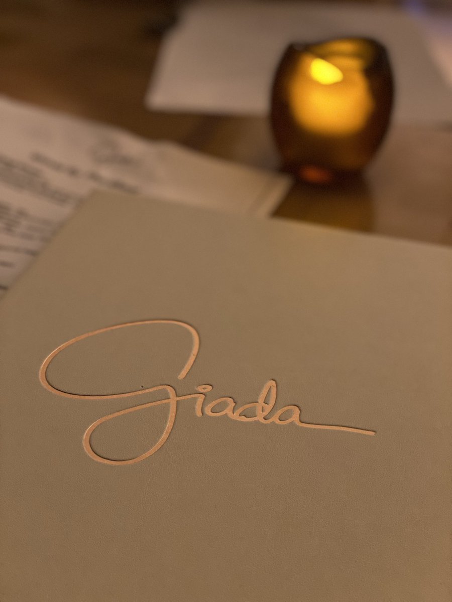 lynbadoni's tweet photo. Thank you #Giada for a delicious dinner. #LasVegas #lasvegasstrip #dinnertime #food https://t.co/Bgudeo4HpO