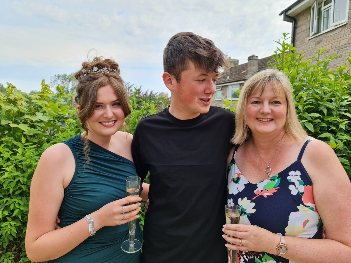 JaackTweets's tweet image. Family 🙏