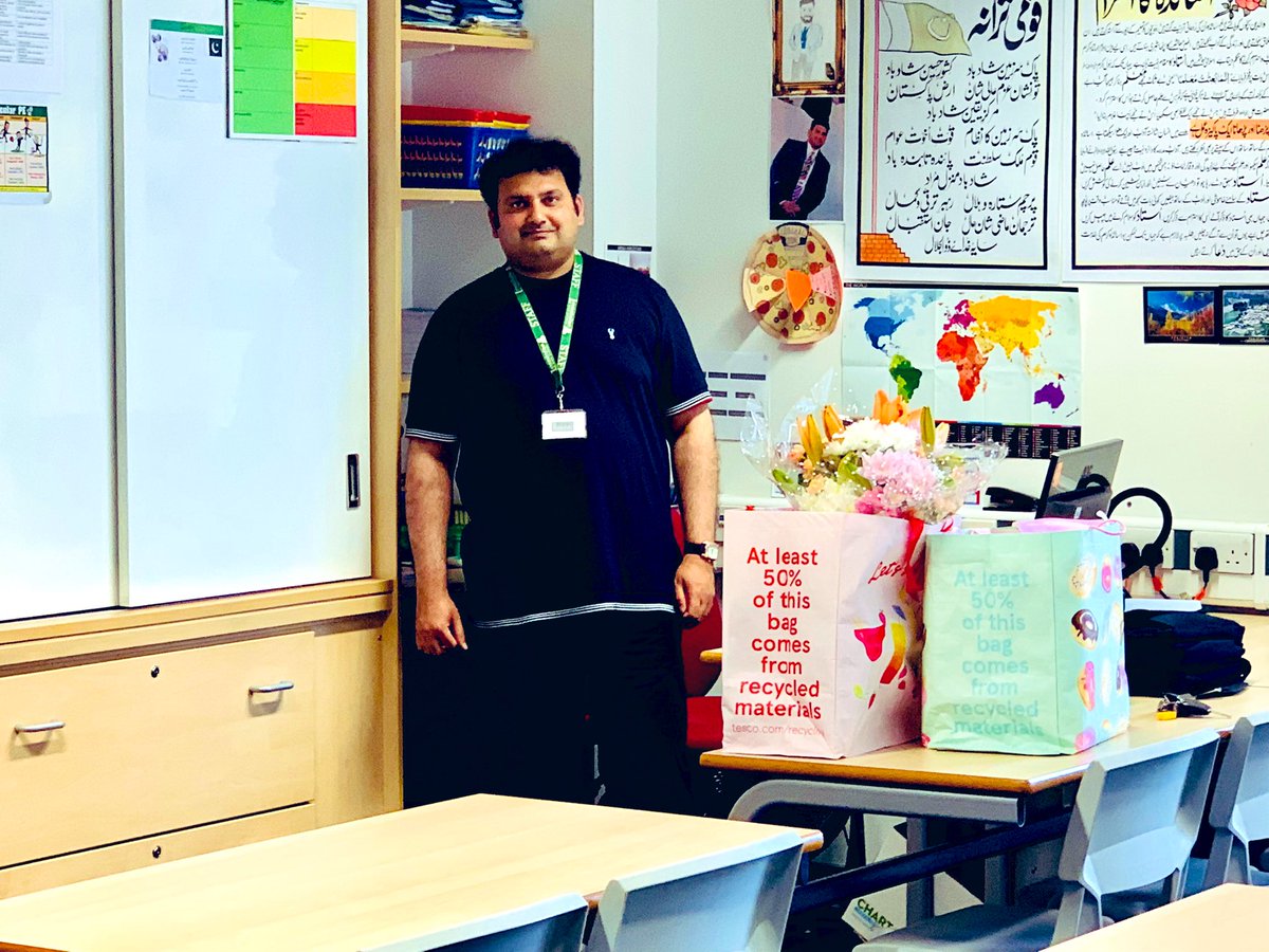 Sheraz72's tweet photo. Left Levenshulme High School after 9 years. A heartfelt thanks to all the staff and students who made my time special at @Levenshulmehigh I will miss all of you! @Levenshulme_MFL @Careers_Levy #Goodby #memories #community #Urdu #LoveUrdu #UrduTeaching https://t.co/DHNOspl3cT