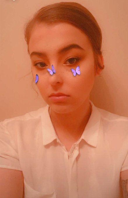 Would you help me with these buttons? 🥺 👉👈 https://t.co/bhTyEGWPcJ