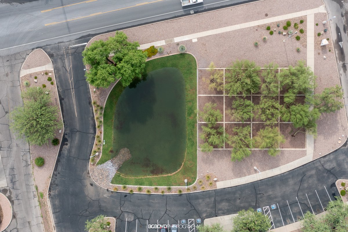 bgboydphoto's tweet photo. A pond was formed last night. #monsoon #azwx #whyilovewhereilive #stormhour #azhighways #monsoon2021

🛸 DJI Mavic 2 Pro
📷 28.0 mm f/2.8
📋 10mm | 1/400s | f/4.5 | ISO-100
📅 July 2021 https://t.co/qsX4OfTZpl