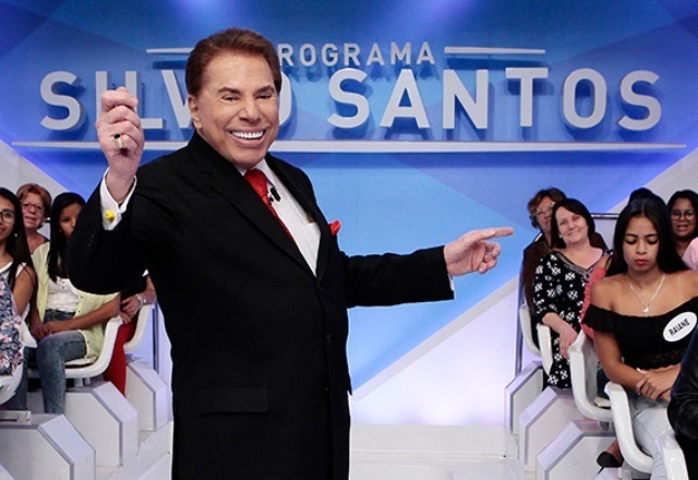 Silvio Santos retorna ao SBT para gravações presenciais

tinyurl.com/sbt174815