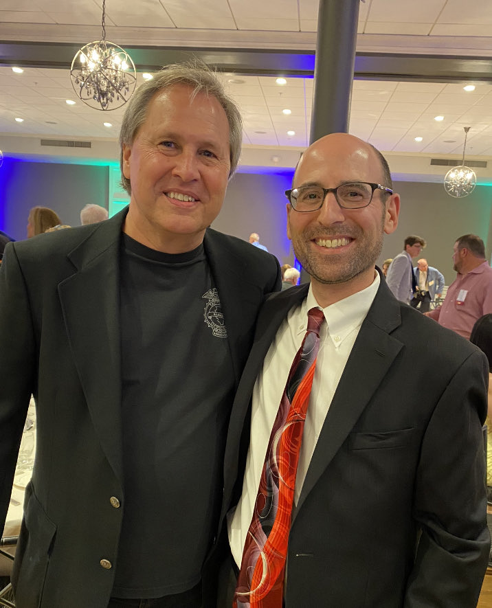 JudgeShanes's tweet photo. Great Lake County Federation dinner last night—with the special treat of sitting with and getting to know #RonniePlatt! Have a great tour! #lovekansas! https://t.co/WjLZy8gkAS
