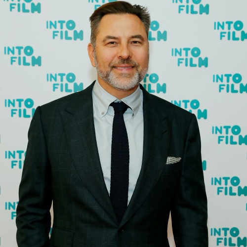 TheatreNewsWeb's tweet image. Theatre-News.com David Walliams, Joanna Lumley join Polka Theatre’s Write Here, Write Now initiative - #WriteHereWriteNow #PolkaTheatre @polkatheatre dlvr.it/S3rgCW