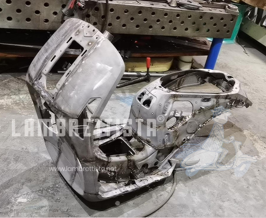 Some details of the NEW Lambretta G-Special are leaking out… World Exclusive scoop on the Lambrettista blog here: shorturl.at/diOS0 
#Lambretta #GSpecial #G350 #scooter