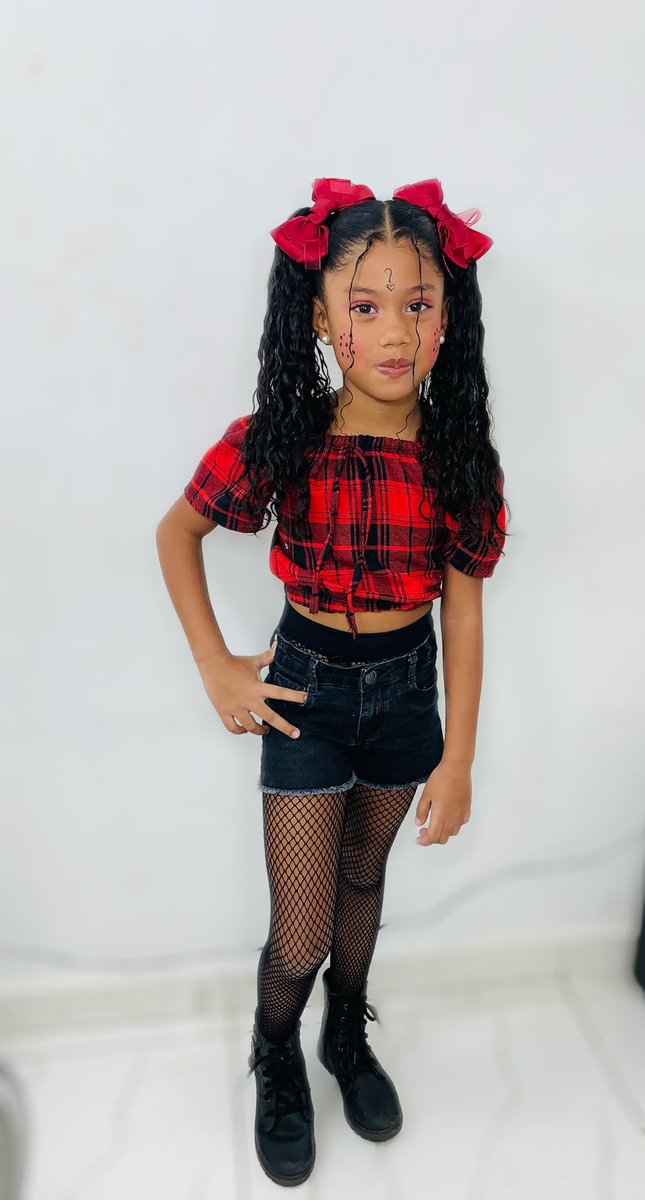 b_kessen's tweet photo. Tão linda minha caipira de mamãe 🥰👏

   #BomDiiia ✨ https://t.co/hCZB4pVS7J