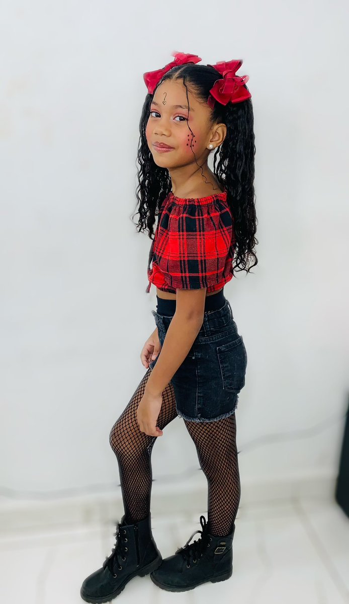 b_kessen's tweet photo. Tão linda minha caipira de mamãe 🥰👏

   #BomDiiia ✨ https://t.co/hCZB4pVS7J