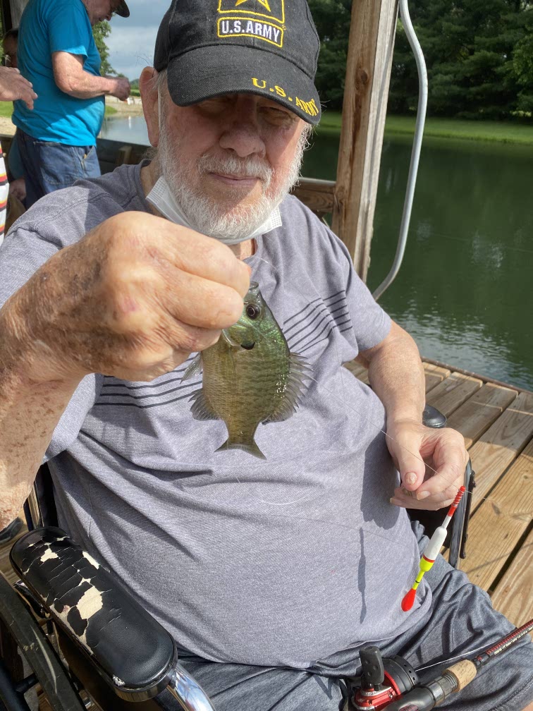 Summer fishing is underway! We are so thankful for our time outdoors. Our residents enjoyed a day on the water. 🎣 #SeniorLiving
