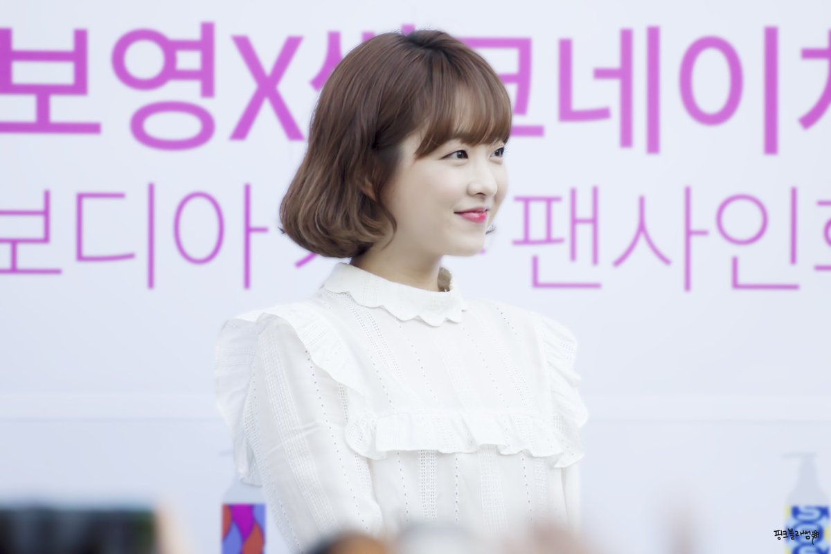 PINK_BLOSSOM212's tweet photo. 170415 씽크네이처 #팬싸인회 #박보영 #직찍 

오래된 떡밥 올리기..
우리 봄요정🌸

https://t.co/2an8BS0w2R

#parkboyoung #bhentertainment #朴寶英 #パク·ボヨン  #연예인 #드라마 #영화 #배우 #koreanactor #koreandrama #acter #drama https://t.co/IFTFAhu8T6