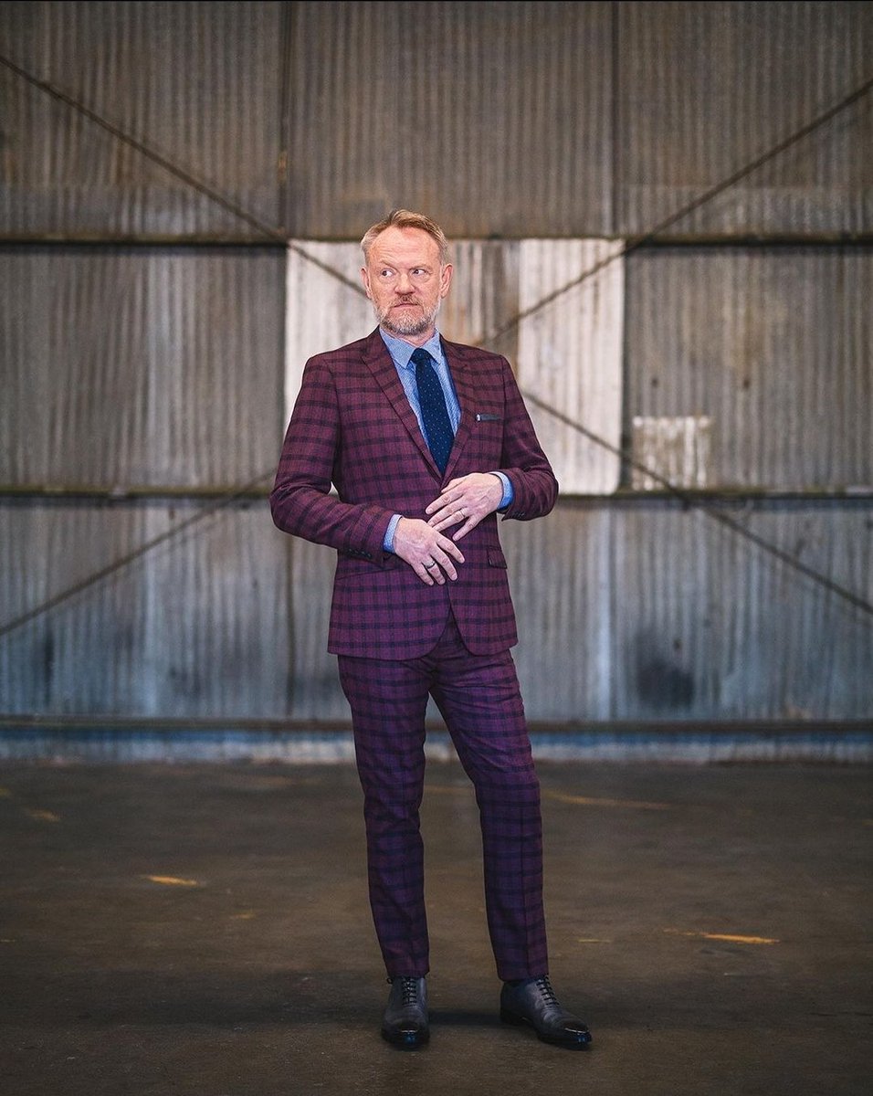 Just a friendly reminder of what my boyfriend looks like in a suit.