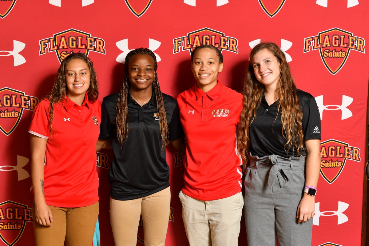 FlaglerCollege's tweet photo. Happy #FlaglerFriday, Saints! Show us your Flagler pride today! https://t.co/H7DxG1mgak