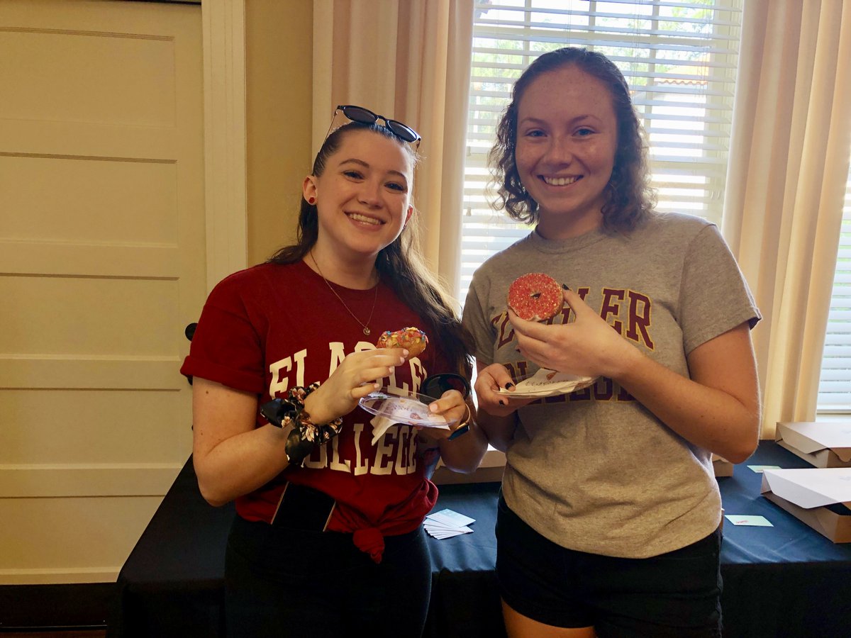 FlaglerCollege's tweet photo. Happy #FlaglerFriday, Saints! Show us your Flagler pride today! https://t.co/H7DxG1mgak
