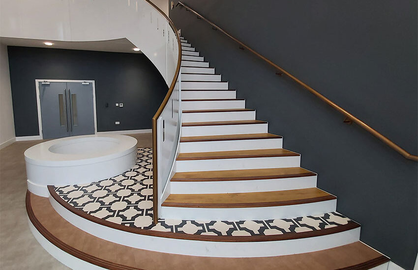 ModaStairs tweet picture