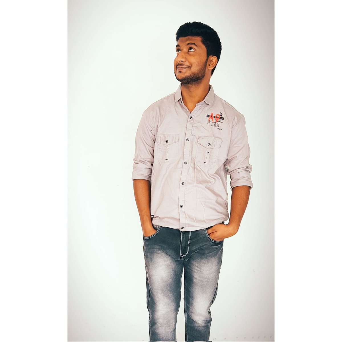 Deependra_Sing_'s tweet photo. घायल तो यहां हर परिंदा है 
मगर जो फिर से उड़ सका वही जिंदा है
#deependrasingh
#shadora https://t.co/mrsitxTi3q