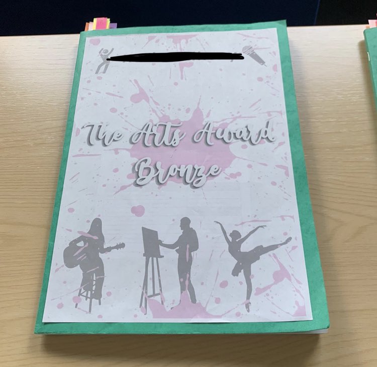 EpaLeesbrook's tweet photo. Huge congratulations to the 131 students who have passed the Arts Award Bronze today, we are so proud of you! 🙌🎉🎉many thanks to @MightyCreatives for your support. https://t.co/7UjXaUB6MJ