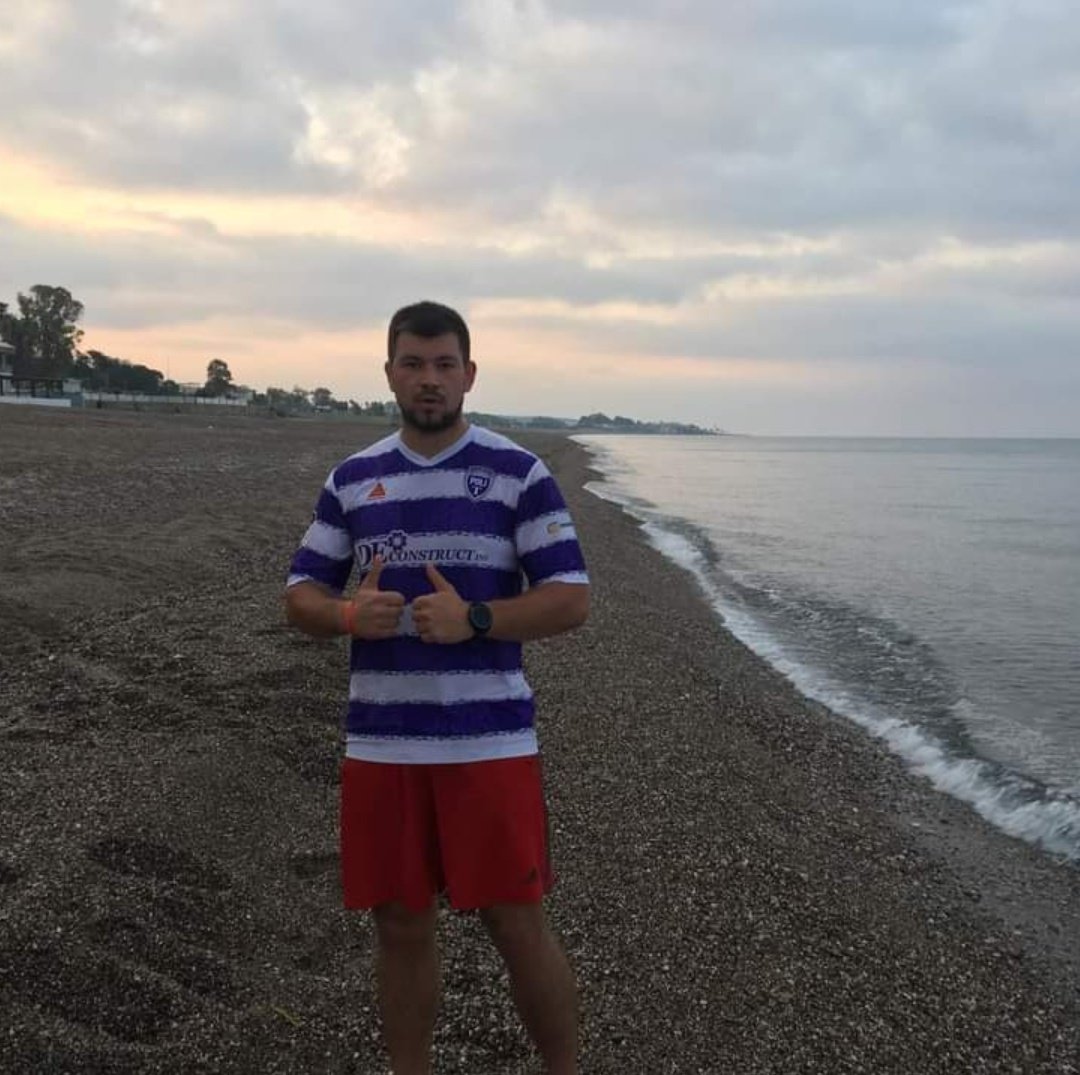 PolitehnicaT's tweet photo. ✔ Trecem mai ușor prin viață
Cu alb-violet în față
( We're going through life easier,
With #whiteviolet in front!) 🔝
⌨ That's what Sebi wrote to us on the chat when he sent us this picture. Where else have you worn @PolitehnicaT's emblem?
#PurpleFriday #adifferentclub https://t.co/dRaWJvR0UC