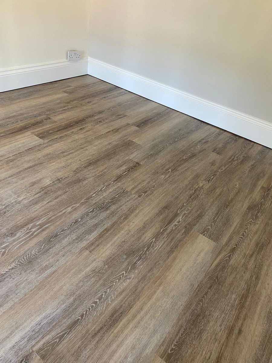 Luxury vinyl planks and carpet to stairs supplied and fitted to an outhouse this week. Looks great - nice, fresh and bright. Cal 01244 291900 for a free quotation #luxuryvinylspecialists #chestertweets