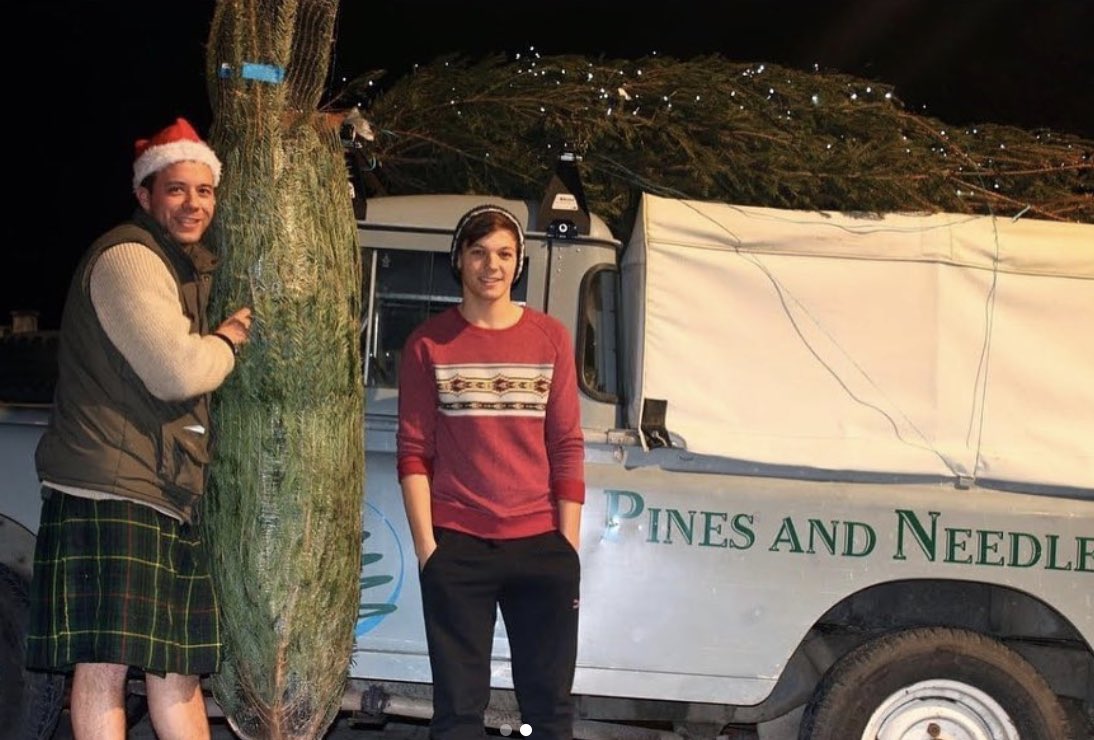 TLarrative's tweet image. The Christmas tree delivery that revealed Louis lived in Hampstead…