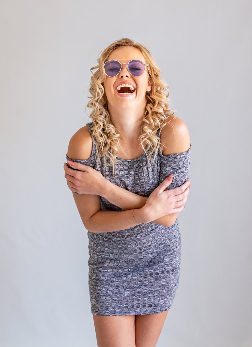MandyMLF's tweet photo. The most beautiful curve on a woman's body is her smile. - Bob Marley #mandyfrielinghausphotography #studiophotography #model #Sundaysriver https://t.co/krfqMvdaiy