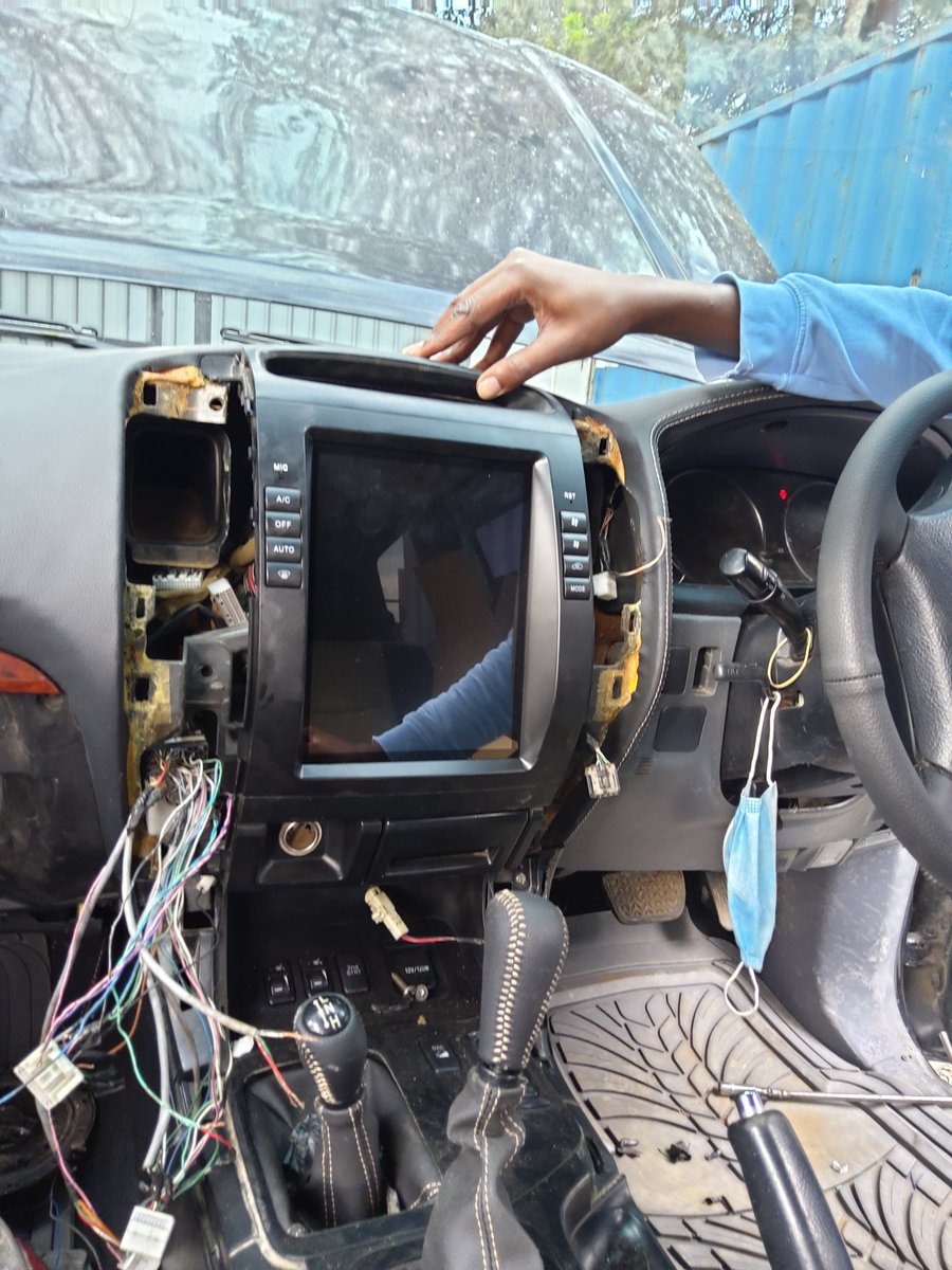 TrafficChiefNG's tweet photo. [2:21PM] @AsetraMotor: TeslaStyle Headunit for Prado https://t.co/mKK2LAKJk5 us on 0701 696 825 
#anroidradios #teslastyle #caraudioinstallation #carupholstery @RoadAlertsKE @road_driving @Ma3Route  https://t.co/8qIVrk2mBF #TrafficChief