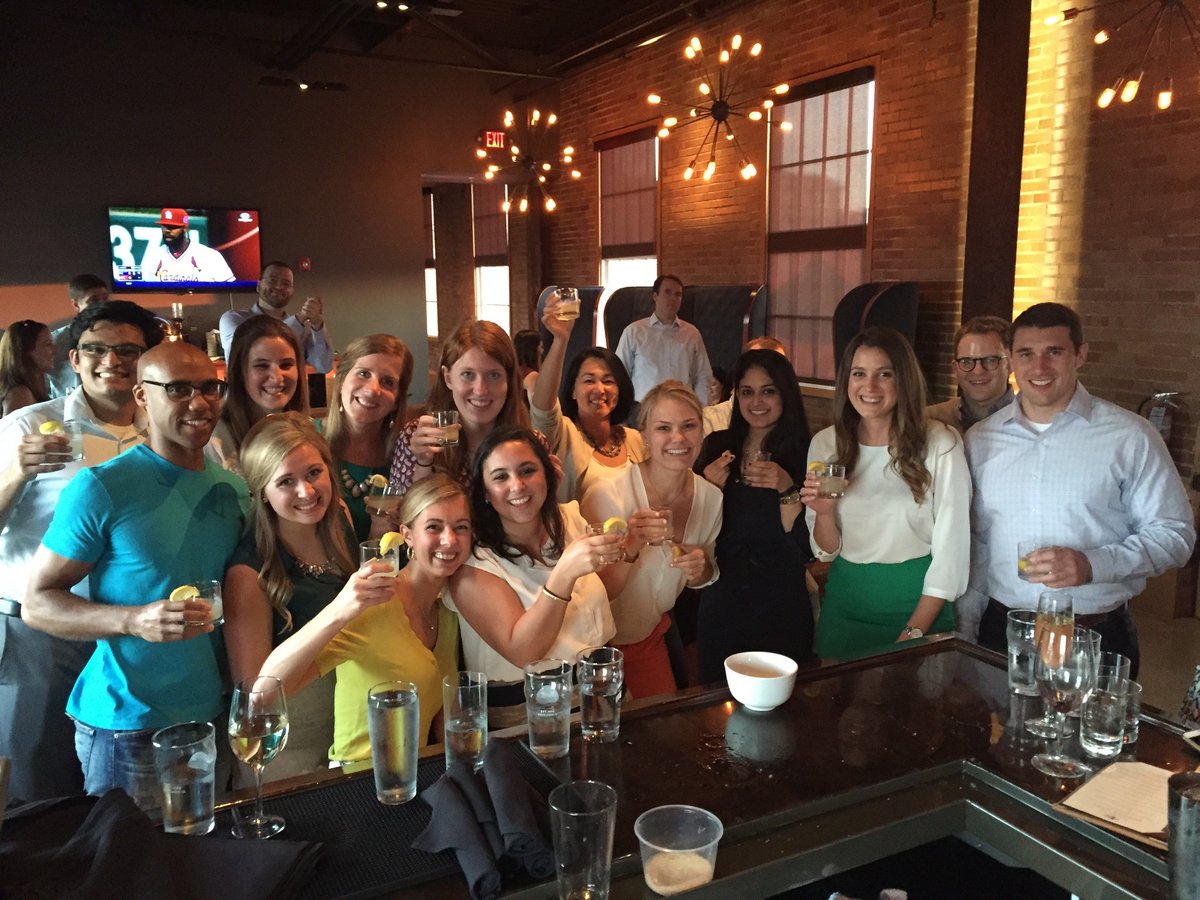 HuschBlackwell's tweet photo. Cheers to #FlashbackFriday from the St. Louis #SummerAssociate class of 2015! The group had a great summer full of fun networking events, bonding and mentorship. They shared a few pics from their archivesโฆ#huschpuppies #HBSummerProgram https://t.co/tInslTiy2m