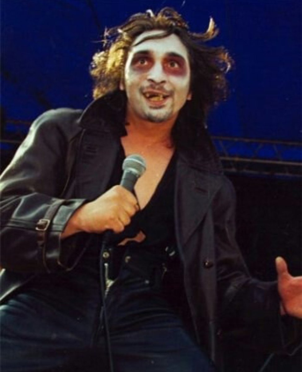 Король и шут хоббит. Король и шут жаль нет ружья обложка альбома. Король и шут плакат. Каспер король и шут. Король и шут хоббит.