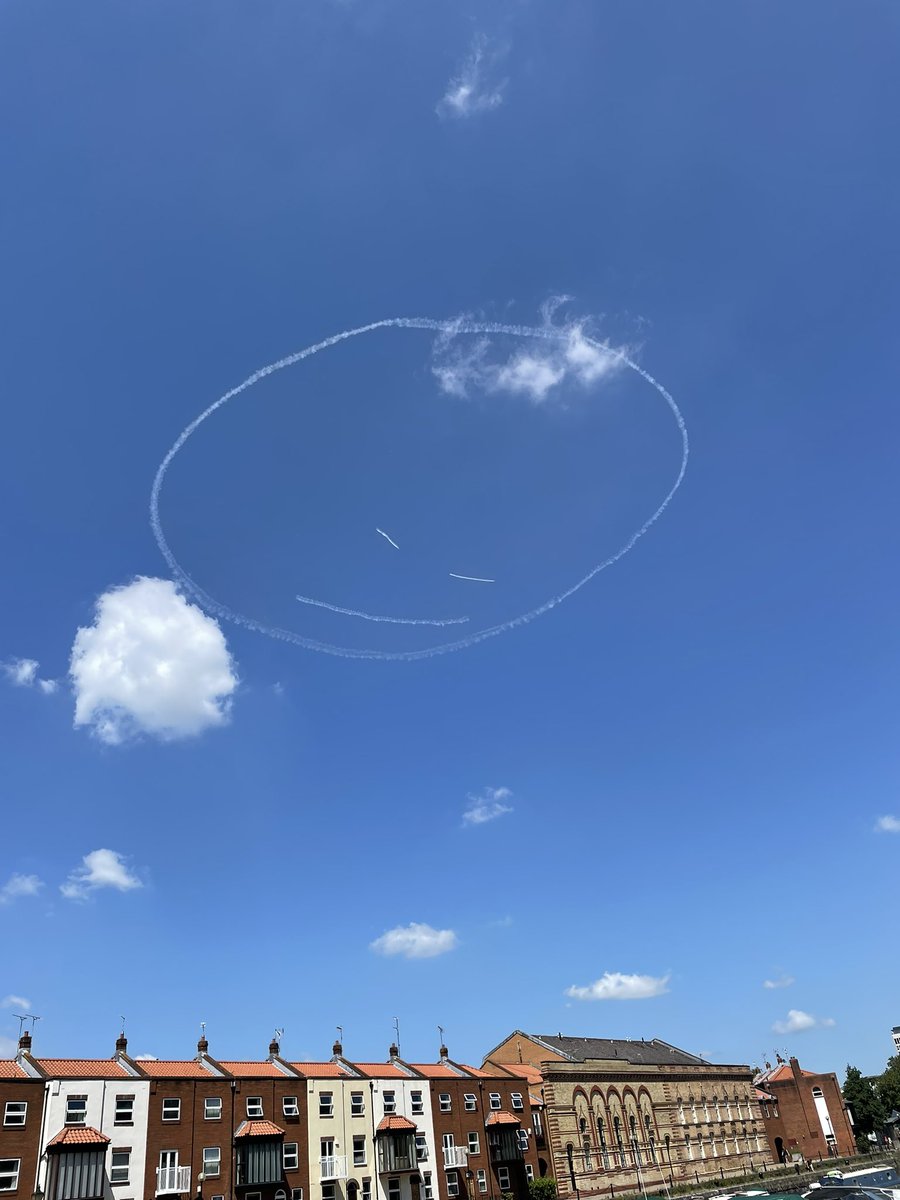 DomRNika's tweet photo. @RichgoodwinS2S @GlosAirport @VisitBristol Thank you! Very uplifting https://t.co/QSBEz1InWV