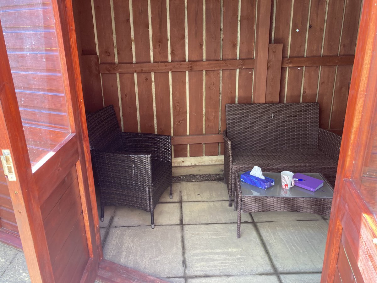 Mask less,away from the phone and screen,bereavement support ⁦<a href="/HOTVFundraising/">Hospice of the Valleys</a>⁩ this Friday morning.Offering a versatile approach sometimes feels like juggling jelly, but worth it. ⁦<a href="/goodgrieftrust/">The Good Grief Trust</a>⁩ ⁦<a href="/hospiceuk/">Hospice UK</a>⁩ ⁦<a href="/APCSW1/">APCSW</a>⁩