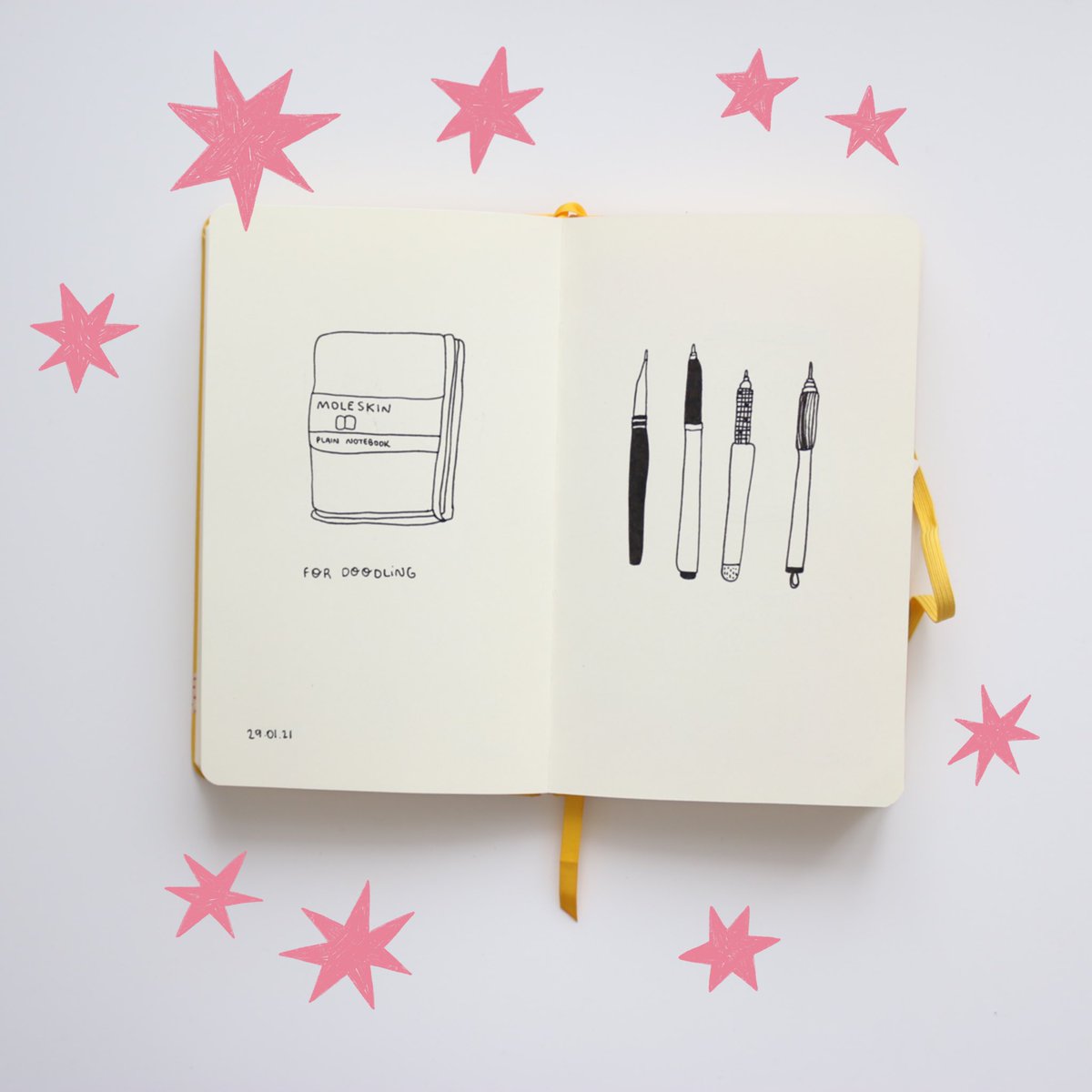 jssrlaa's tweet photo. hello! i’m an illustrator with a love for things colourful &amp; fun! i also make kitschy stuff, doodle a lot &amp; take commissions too! #portfolioday 

✏️ https://t.co/EO99ijs2lF
🍊 https://t.co/lRZUeAAdM5
🌟 https://t.co/oYgZX5IPZr https://t.co/VtP5rpc0nq