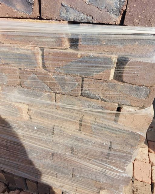 RoikieBricks's tweet photo. Available at Roikie Bricks Polokwane. 
Building bricks 
Paver bricks and
Roof tiles
Call us now to get the best quality bricks at very affordable prices.
Contact 078 180 4574 / 083 744 2006 or 084 822 1737 to get your quotation. https://t.co/p39FUoVPTM