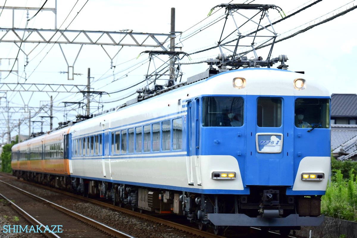 50101TUBASA's tweet photo. (団臨)0715/7747 NS49(スナぞら)+PN07(あおぞらII) 異殊連結 混色
さくら幼稚園 高野山サマースクール(復路) 返却回送 撮影なりました!!🤩
桃園ストレートはマンダーラ思ったら晴れたし 流石に返却は晴れない😭
①宮古分岐線(大阪線)〜桃園 ②磯山〜千里
#スナぞら
#NS49
#PN07
#近鉄 https://t.co/sgI1td9KGK