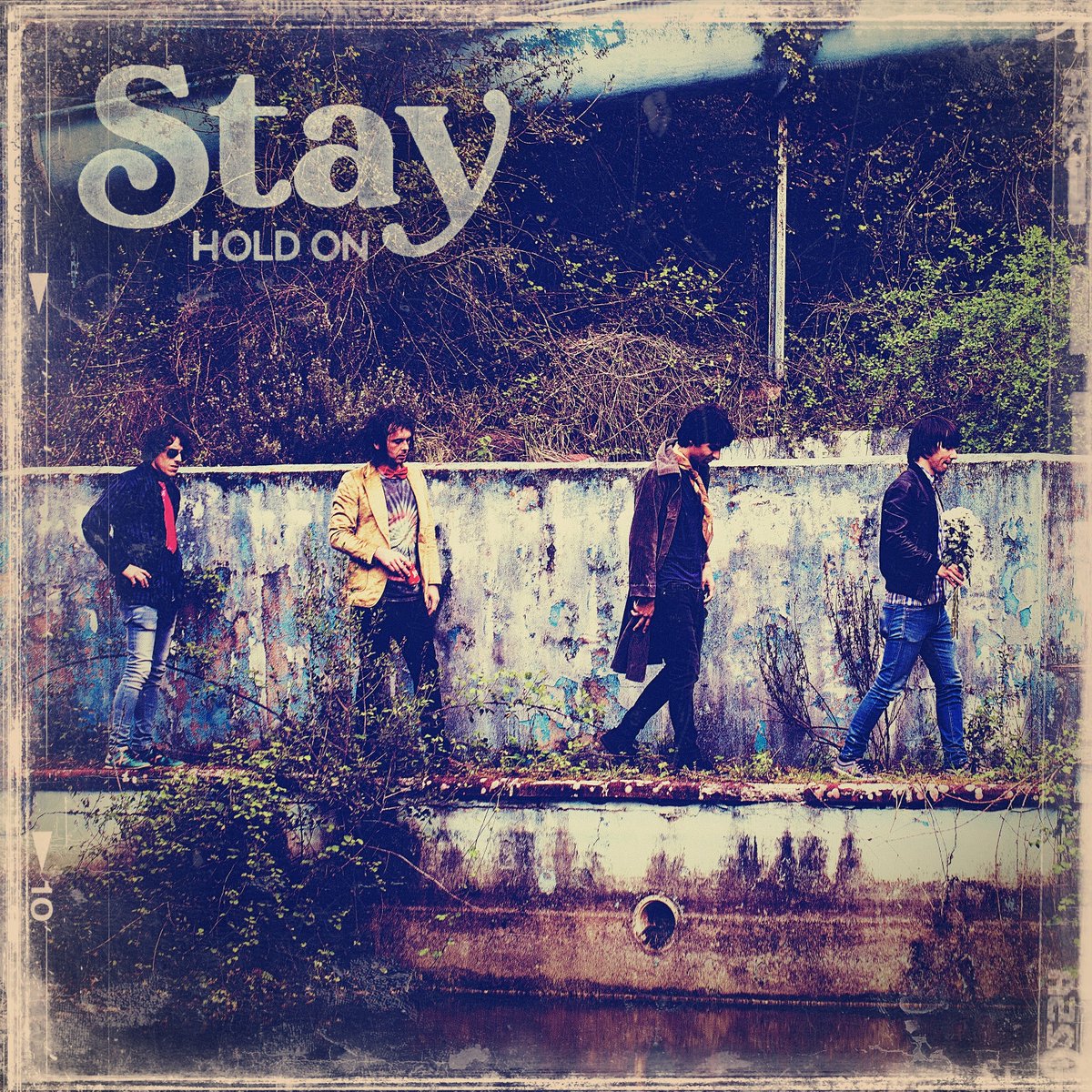 SINGLE | Stay ha conseguido la fusión perfecta de la vertiente del rock psicodélico de los sesenta y setenta más apegada al folk, con el sonido presente en los cortes más ligeros de los padres del rock alternativo, R.E.M.  

🌐 adobosound.com/2021/07/hold-o…

Escrito por Rafa Rosado.