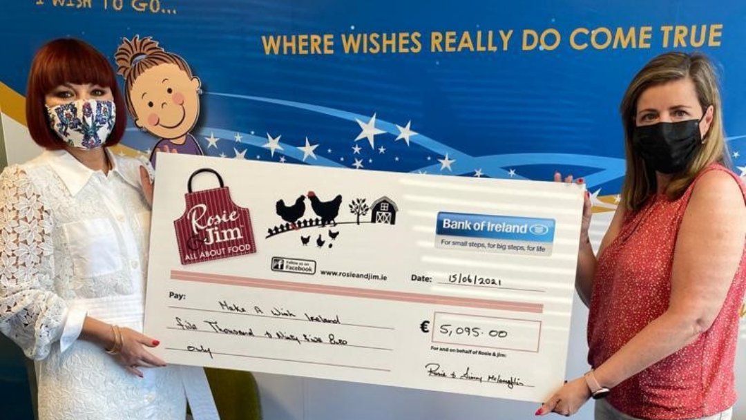 Rosie from <a href="/rosie_jim/">Rosie & Jim Chicken - Premium Quality, Gluten Free</a> called into the Make-A-Wish office to present Susan O’Dwyer with an amazing cheque donation of €5,000 from their children’s charity programme. Thank you so much for helping make wishes come true!
#makeawish #corporatefundraising