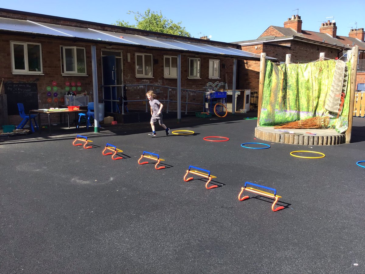EPA_EYFS's tweet photo. The Butterflies have really enjoyed their sports activities this morning. We had some very fast runners in our class! 
🦋⛹🏻‍♀️@EPA_EYFS https://t.co/0NBjrw00BU
