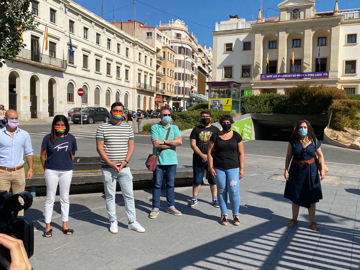 FELGTBI's tweet photo. 🚨Desconvocado el Orgullo de Alicante.

🦠El avance de contagios de la COVID-19 exige a @diversitat responsabilidad frente a la situación sanitaria. https://t.co/QurD9699Xl