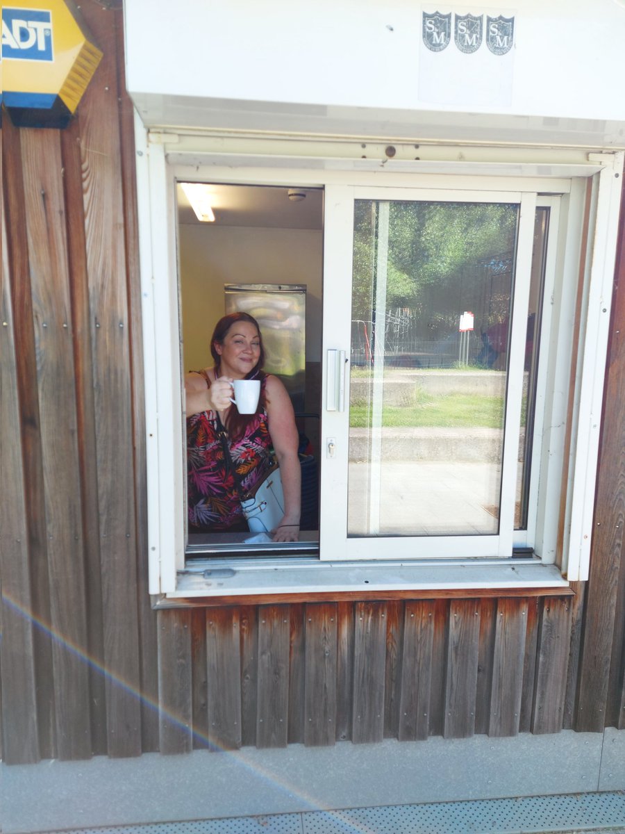 NPBigLocal's tweet image. It's official! We have leased the kiosk at @RussellPark_N22 and we will be transforming this space into a community-run cafe that we trust will become a thriving hub for the Noel Park community. The hard work on the refurbishment starts on Monday morning - come over and say hello