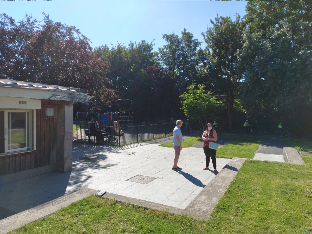 NPBigLocal's tweet image. It's official! We have leased the kiosk at @RussellPark_N22 and we will be transforming this space into a community-run cafe that we trust will become a thriving hub for the Noel Park community. The hard work on the refurbishment starts on Monday morning - come over and say hello