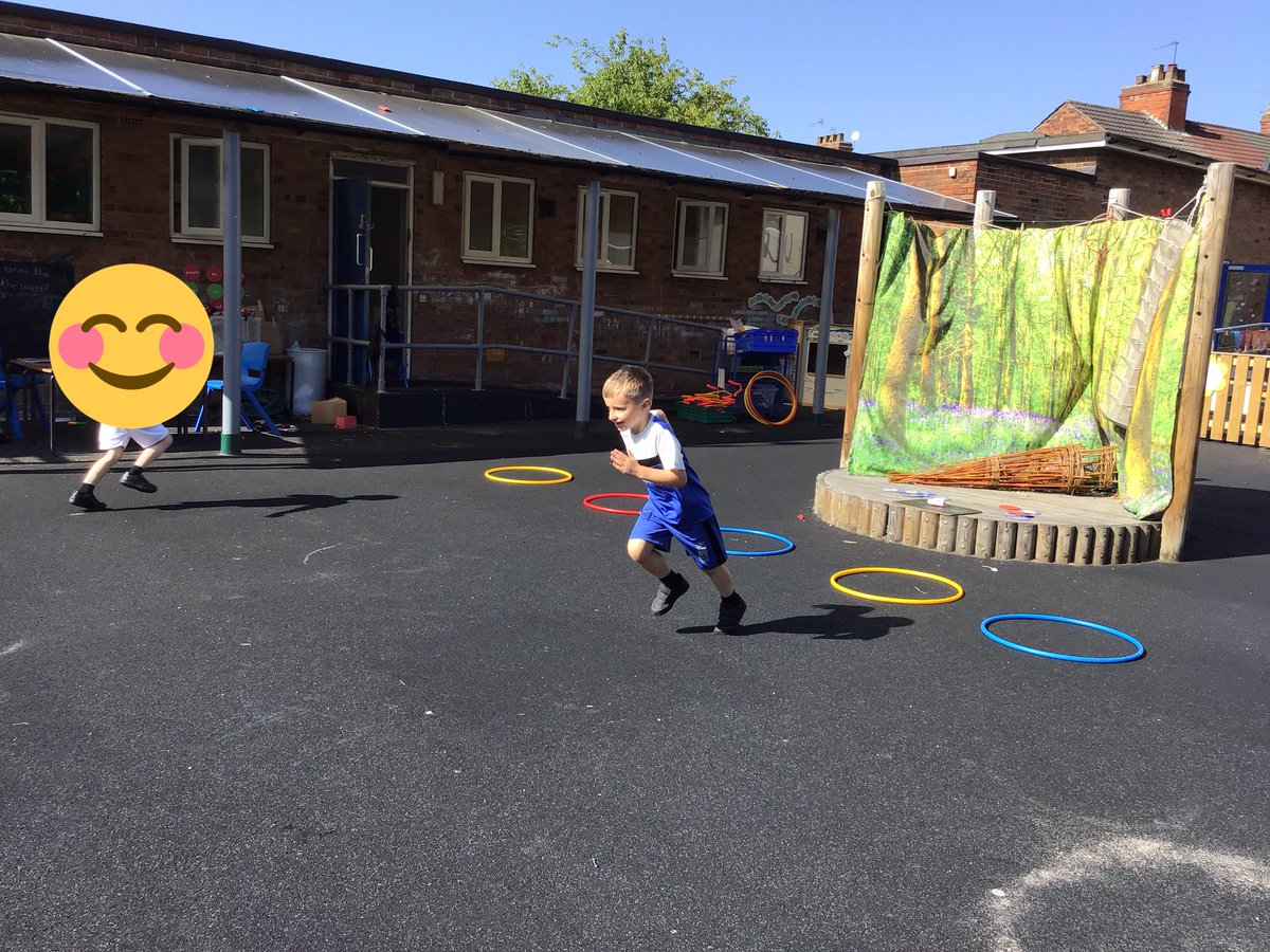 EPA_EYFS's tweet photo. More pictures from the Butterflies Sports morning. 🦋⛹🏻‍♀️@EPA_EYFS https://t.co/fRwky9Ct4R
