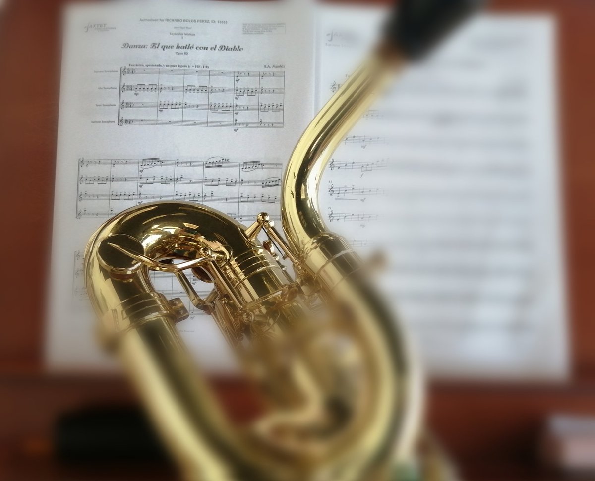 rbp_music's tweet photo. Puliendo detalles de "Danza: El que bailó con el Diablo" de @RAMoulds
Mañana en el Templete del Parque Ribalta con mis compañeros de la BCM @DavidBe1tran https://t.co/iKYBMe6ogk