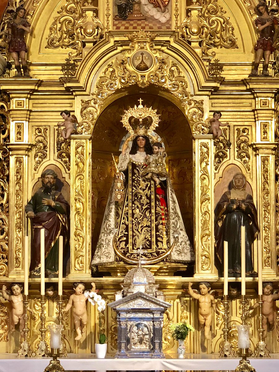 ameliaconnect22's tweet photo. Feliz día de la Virgen del Carmen. Felicidades Carmen y Carmelo. #IsladeLeon.
Virgen del Carmen de #SanFernando Patrona de #LaIsla y de la Marina. @Armada_esp https://t.co/8WlIEEMloj