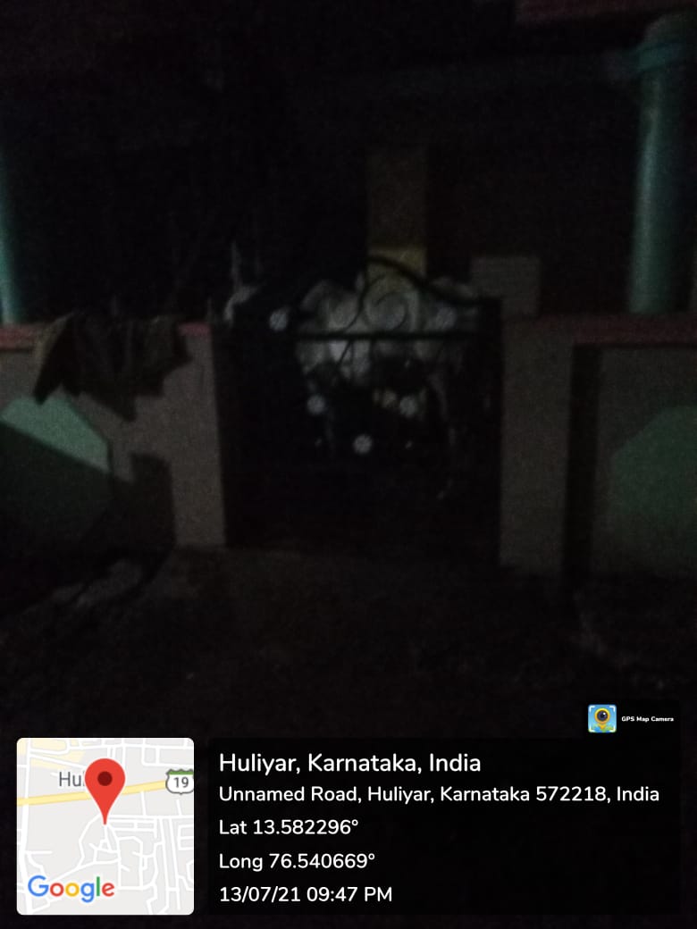 GouParivara's tweet photo. ಗೋಹತ್ಯಾ ನಿಷೇಧ ಕಾನೂನು ಕಾಗದಪತ್ರಗಳಿಗೆ ಸೀಮಿತವಾಗದೆ ಕಾರ್ಯಾನುಷ್ಠಾನವಾಗಲಿ. ಬಕ್ರೀದ್ ಸಂದರ್ಭದಲ್ಲಿ ಹತ್ಯೆಗೊಳ್ಳುವ ಭೀತಿಯಲ್ಲಿರುವ ಸಾವಿರಾರು ಗೋವುಗಳನ್ನು ತಕ್ಷಣವೇ ವಶಕ್ಕೆ ತೆಗೆದುಕೊಂಡು ರಕ್ಷಿಸಿ. #ಗೋಹತ್ಯೆ_ನಿಲ್ಲಿಸಿ  #ಗೋರಕ್ತಮುಕ್ತ #bakrid_se_Bachavo
#savedesicow
 @PrabhuChavanBJP 
@BSYBJP https://t.co/IPW0LhYRtL