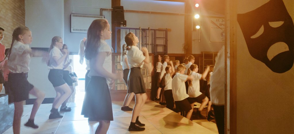 St John's Primary Academy tweet media