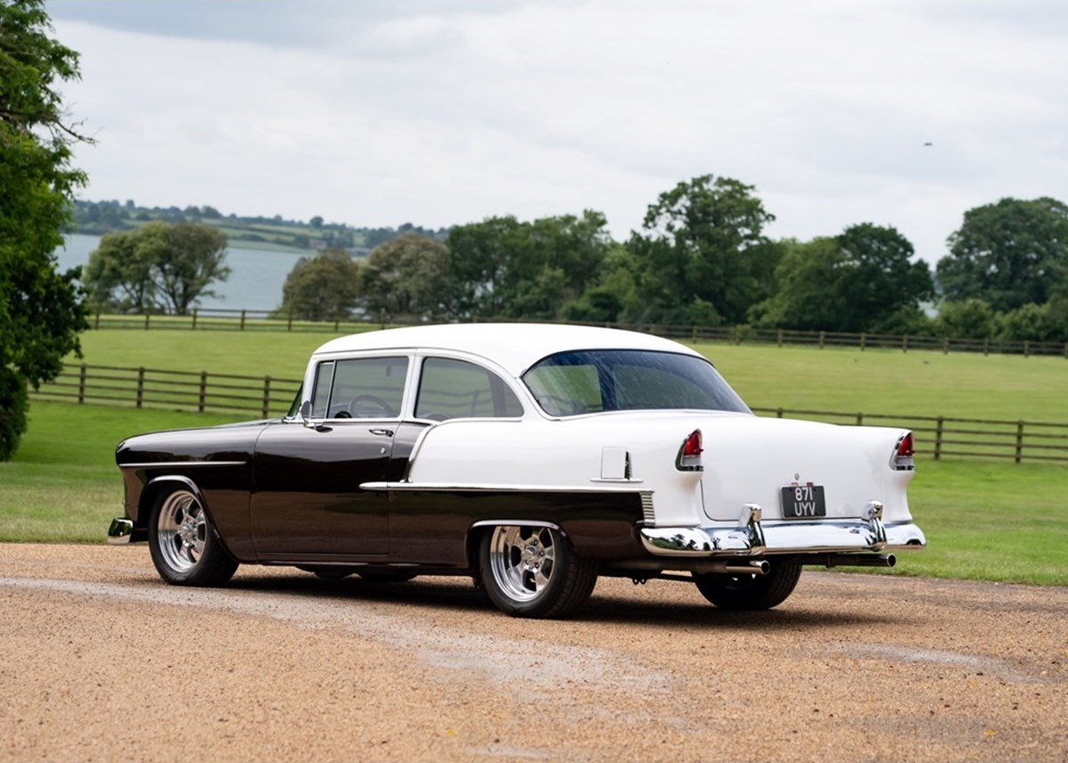 This fabulous 1955 #ChevroletBelAir Two-Door coupé, rotisserie restored to a very high standard, will be going under the hammer at Windsorview Lakes tomorrow. For full details visit our website - bit.ly/2VTAzqJ Est £38,000 - £45,000 #belaircoupe #55chevy #chevybelair